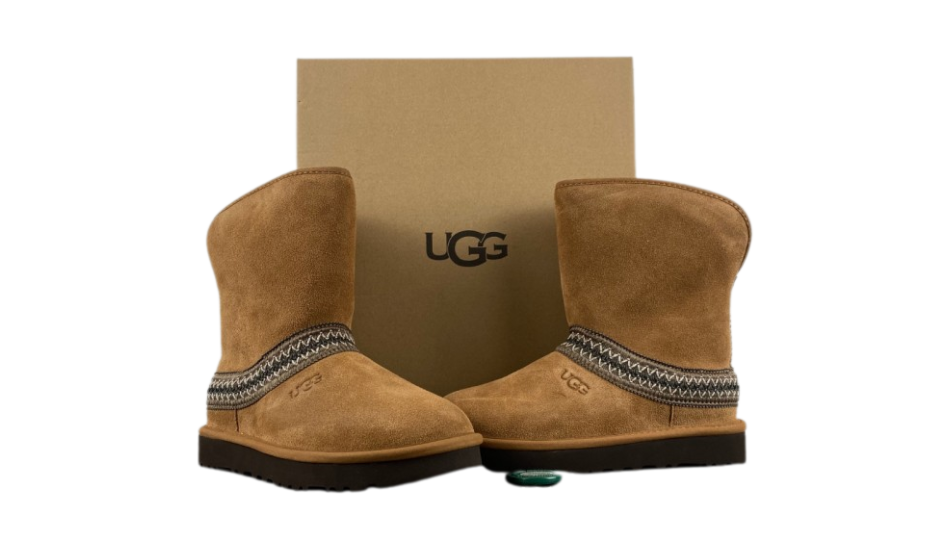 UGG women classic short crescent boot