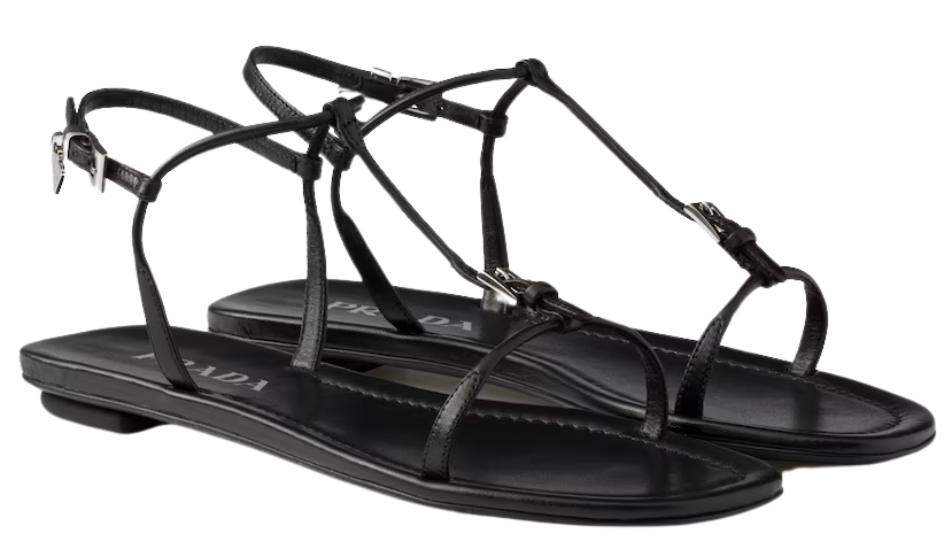 Flat leather sandals