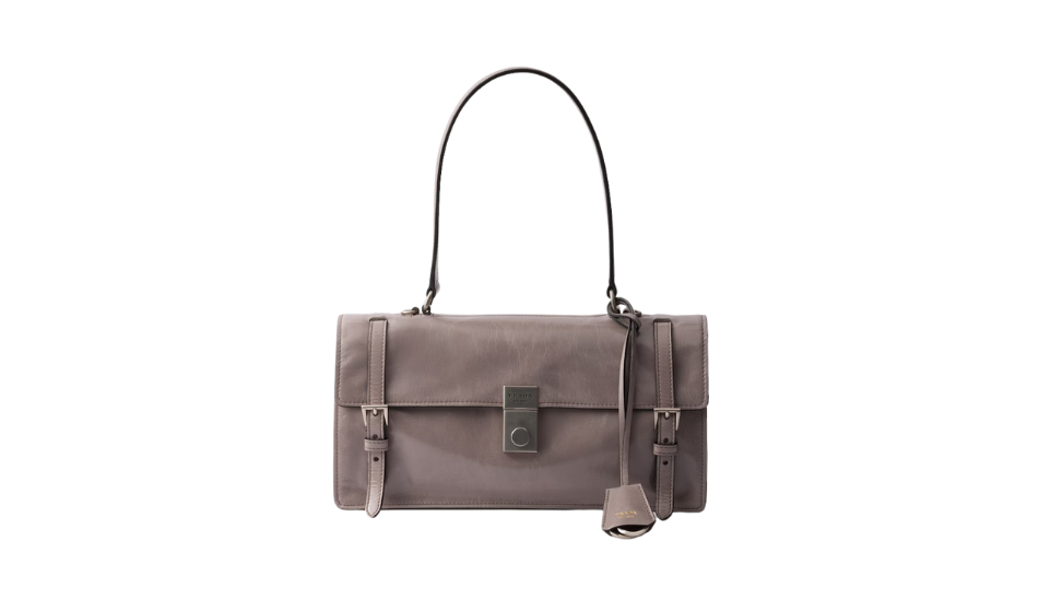 Medium leather handbag