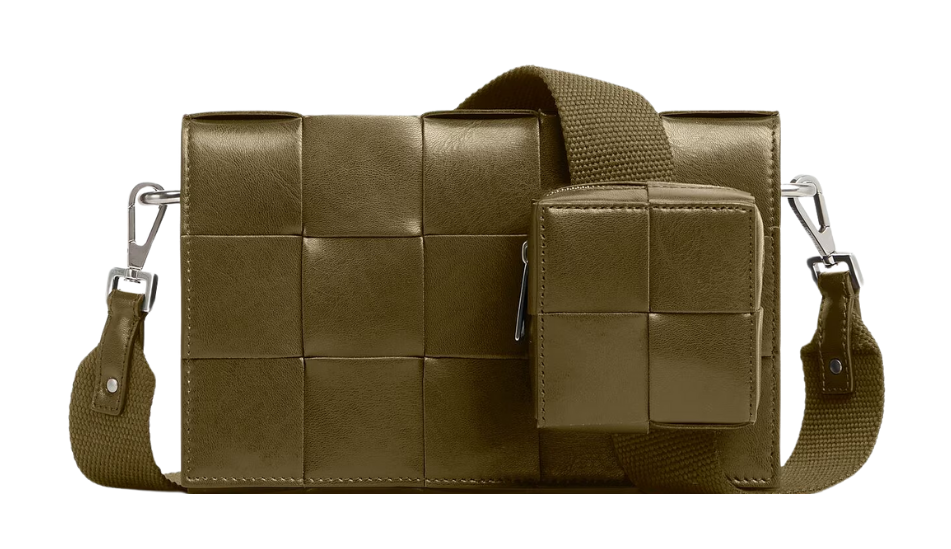 Cassette With Versatile Strap