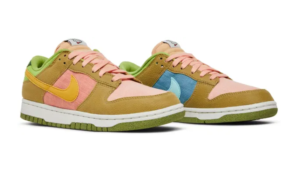Dunk Low 'Sun Club - Arctic Orange Sanded Gold'