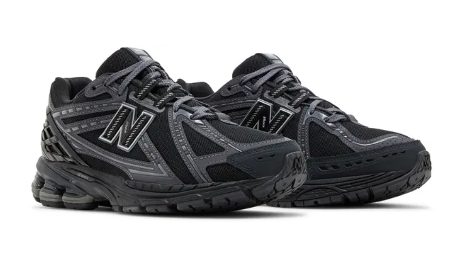 1906R 'Black Phantom'