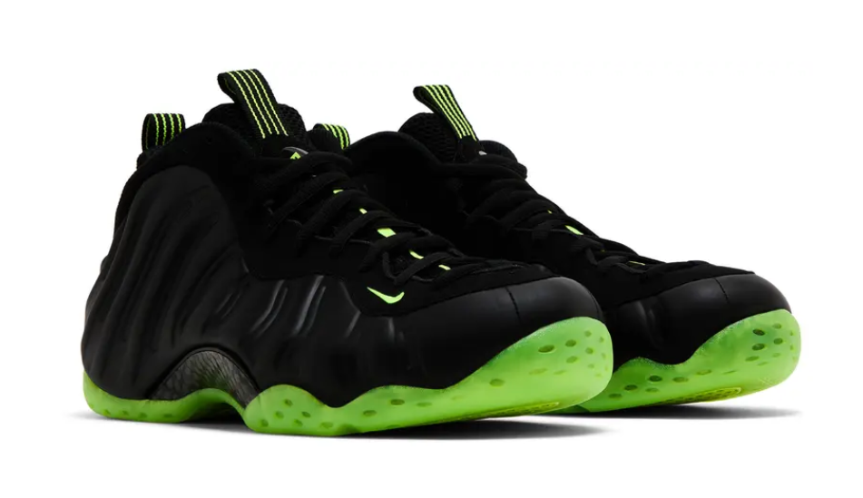 Air Foamposite One 'Black Volt'