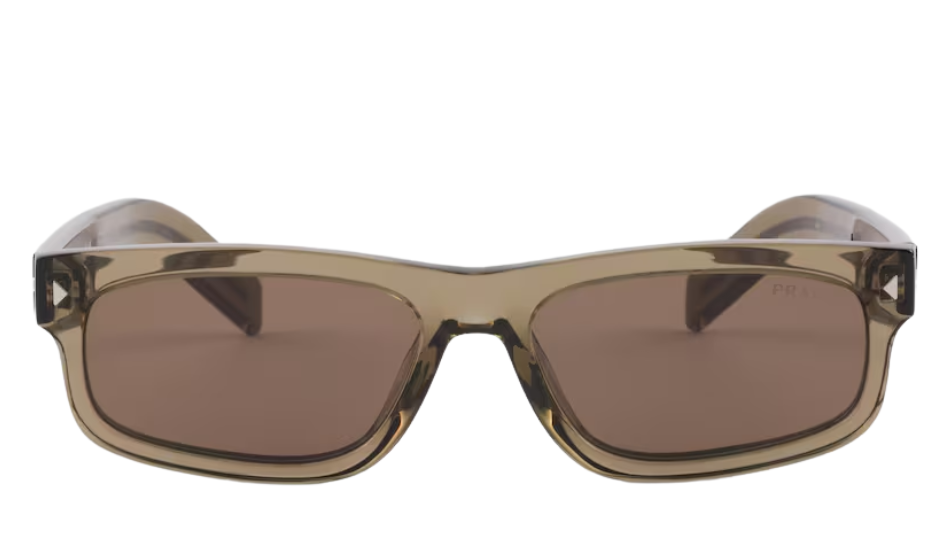 Sunglasses with the iconic metal plaque