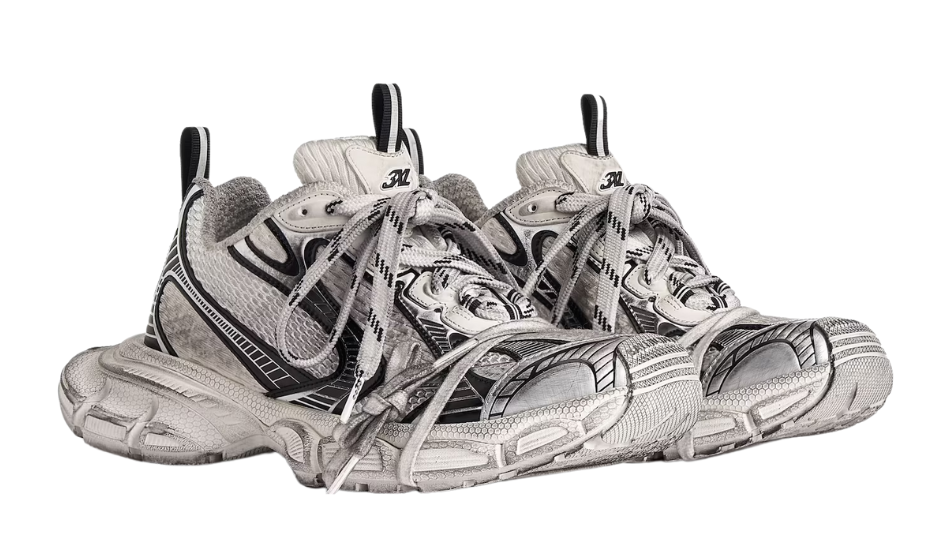 Women's 3xl Sneaker in White/black