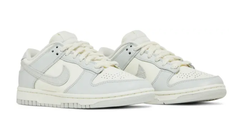 Wmns Dunk Low 'Needlework'
