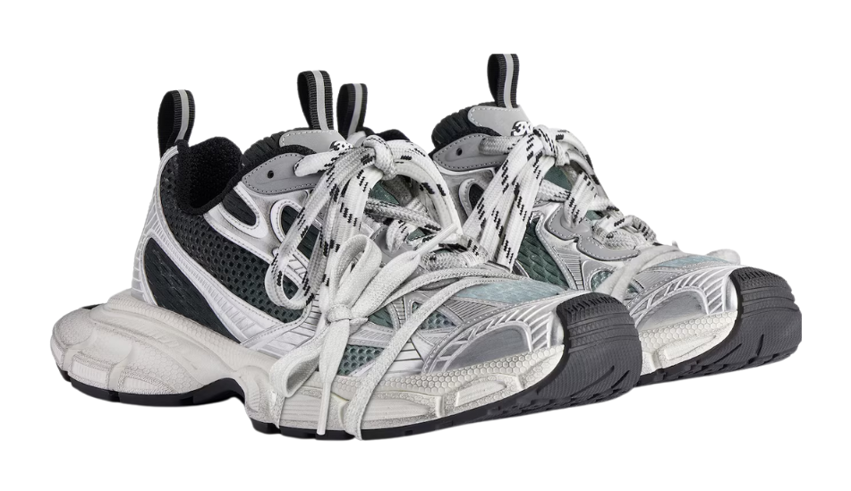 Women's 3xl Gradient Sneaker in Black/grey/white