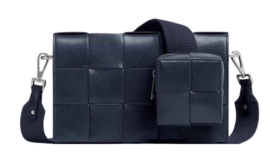 Cassette With Versatile Strap