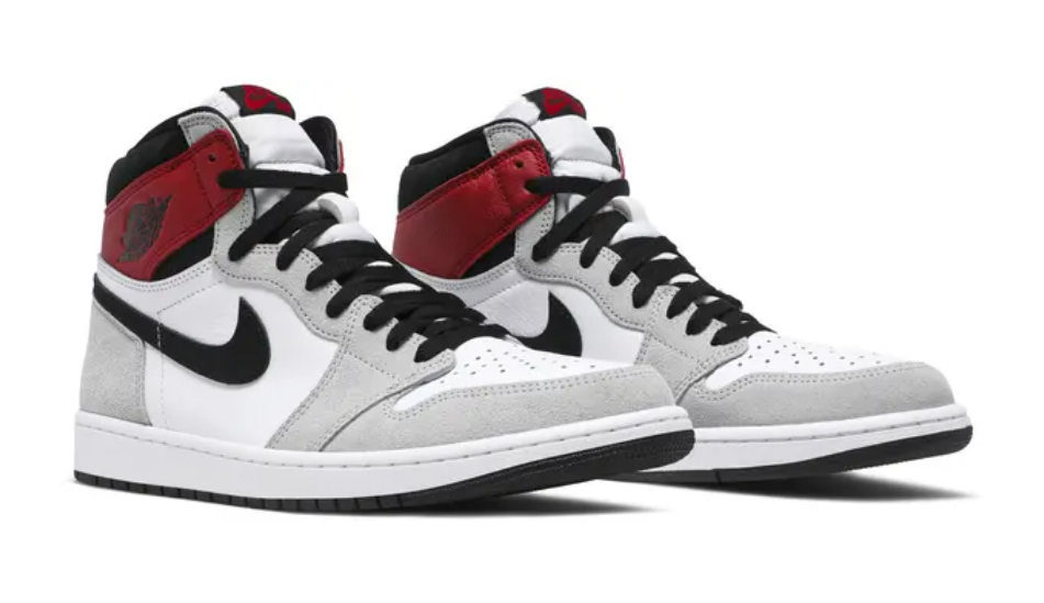 Air Jordan 1 Retro High OG 'Smoke Grey'