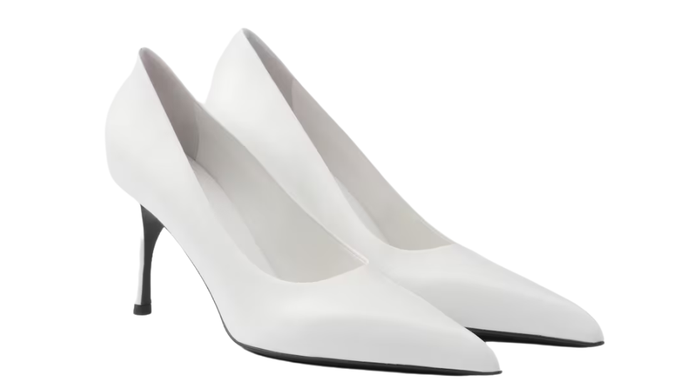 Leather pumps