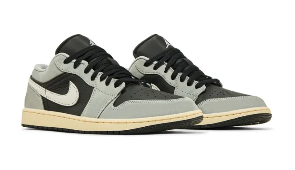 Air Jordan 1 Low 'Light Smoke Grey'