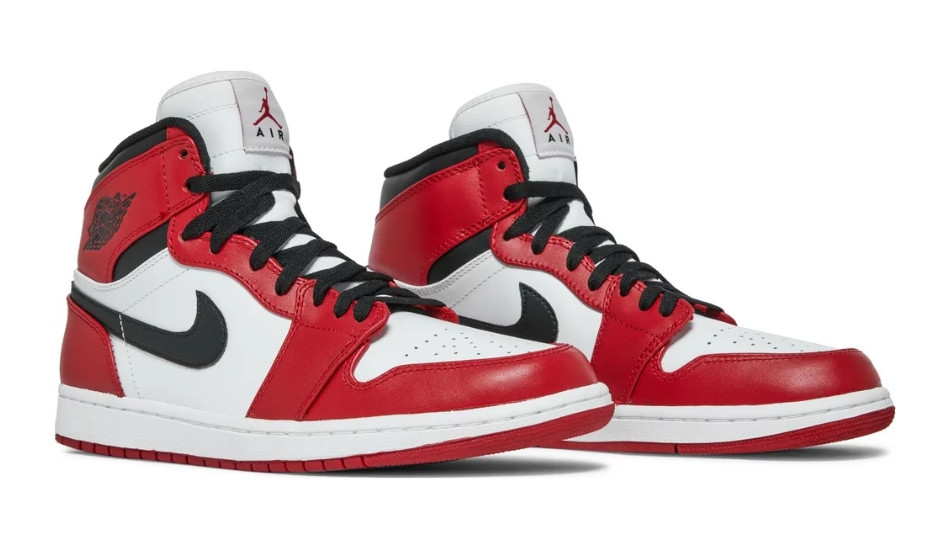 Air Jordan 1 Retro High 'Chicago' 2013