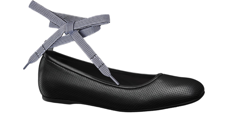 D-Journey Lace-Up Ballet Flat