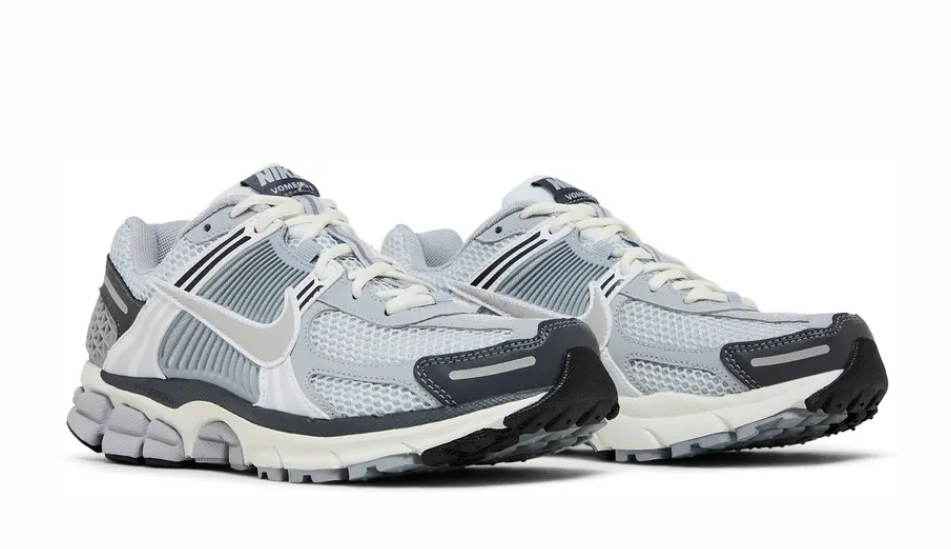 Nike Wmns Zoom Vomero 5 'Wolf Grey Cool Grey'