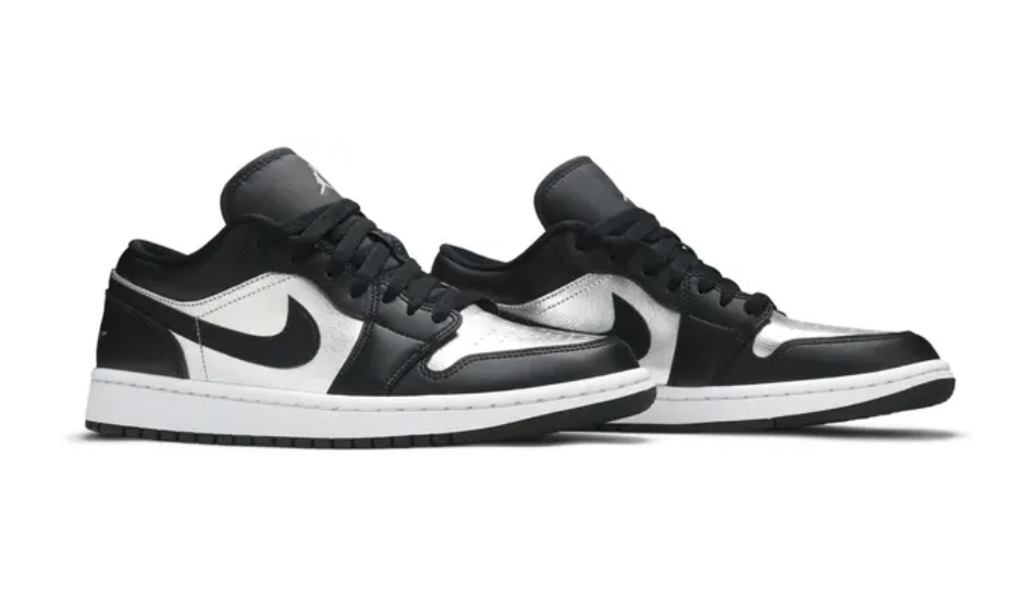 Wmns Air Jordan 1 Low SE 'Silver Toe'